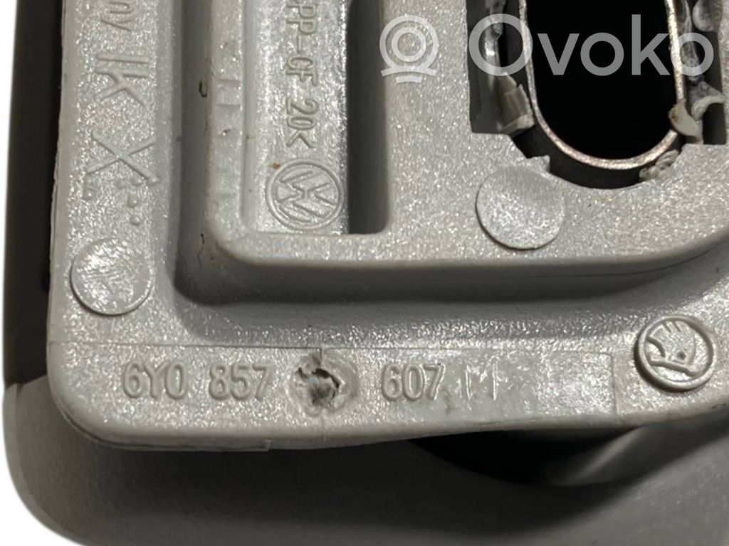 Priekšējais rokturis