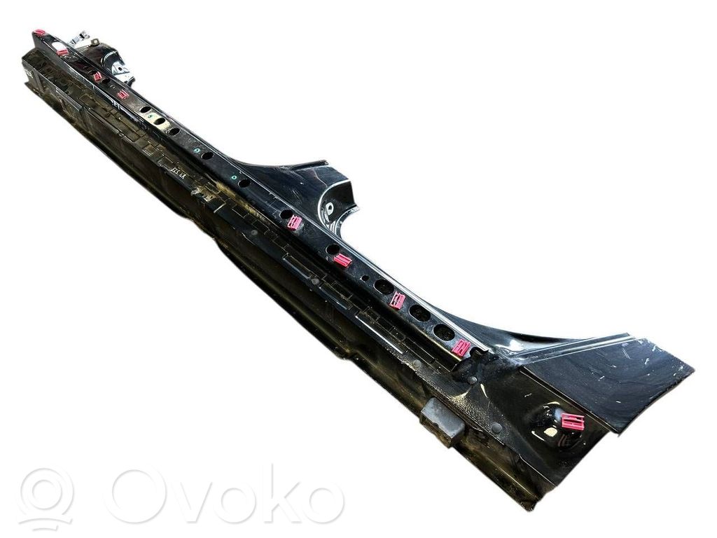 Sliekšņa daļa