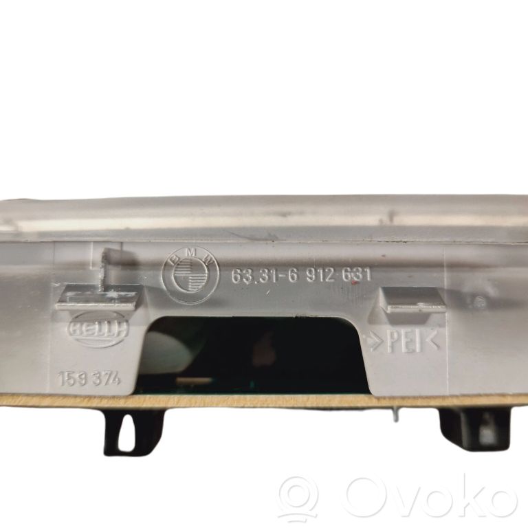 Interior lighting switch