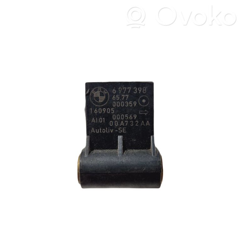 Airbag impact sensor
