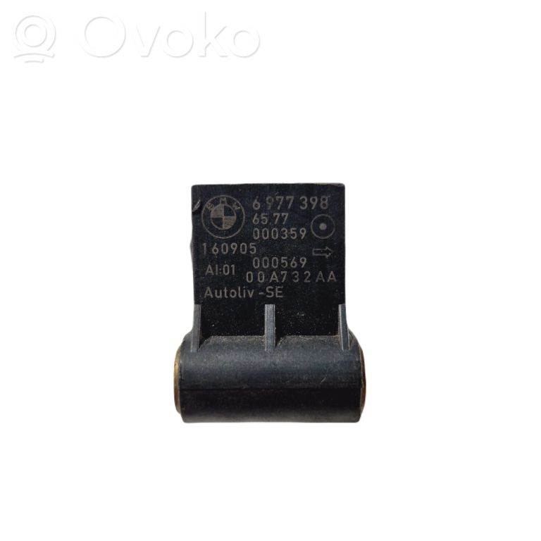 Airbag impact sensor