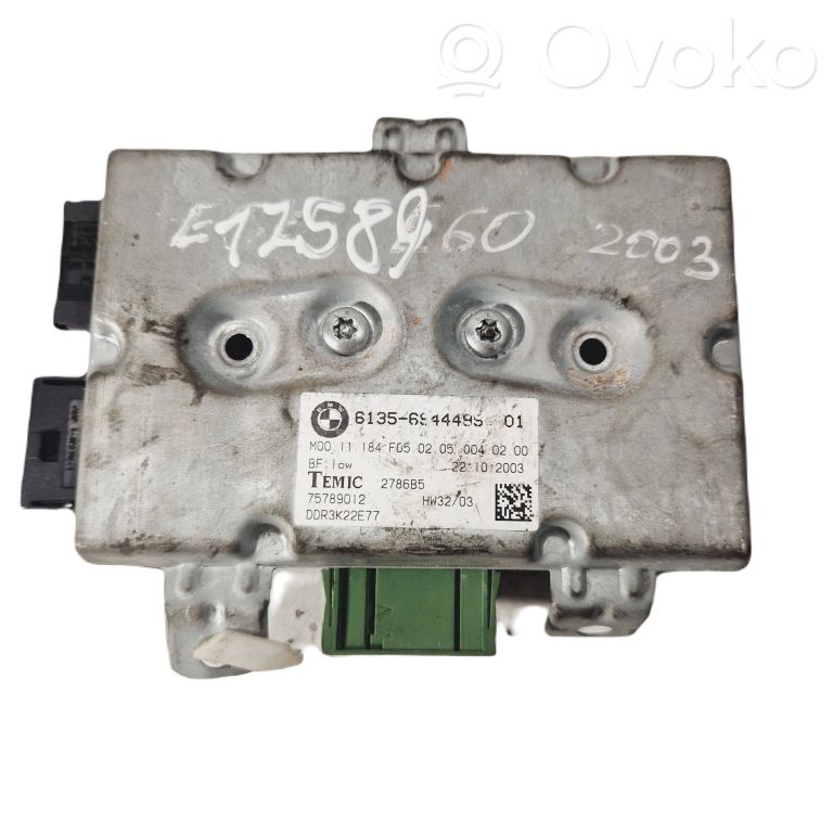 Durvju vadības bloks