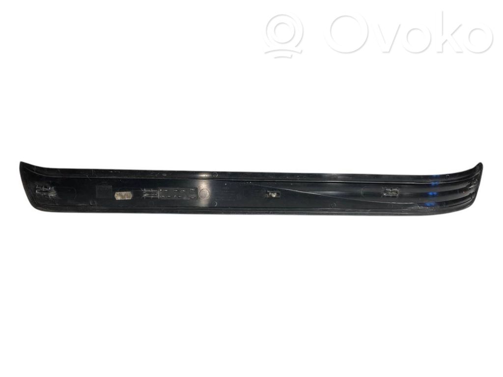 Front sill trim (inner)
