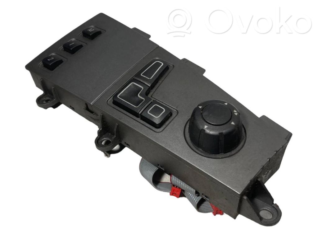 Seat adjustment switch(es)