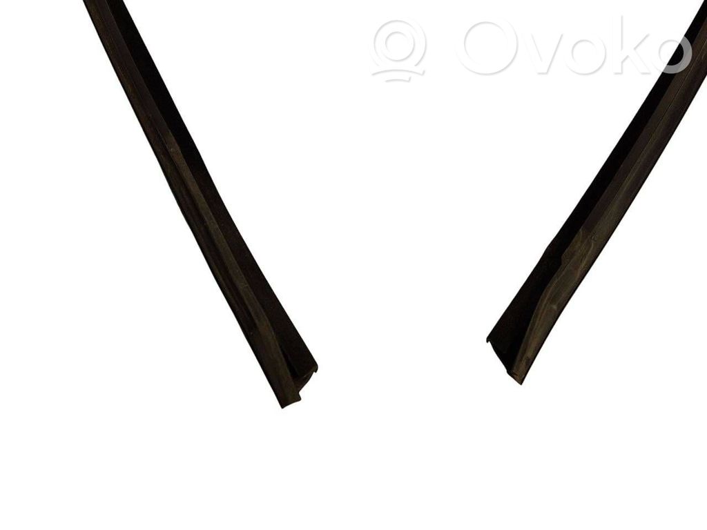 Aizmugurē apdares gumija (virsbūvē)