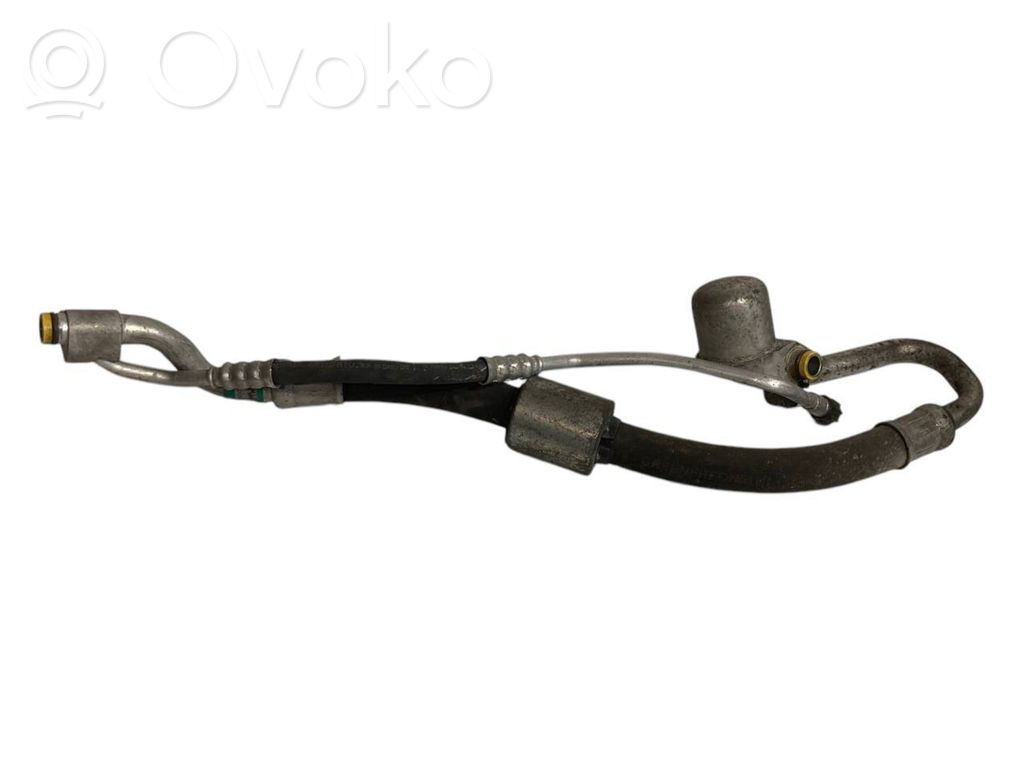 Air conditioner pipe(s) / hose(s)