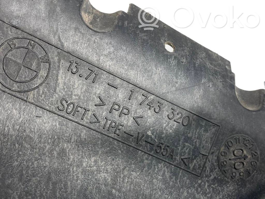 Air intake duct details