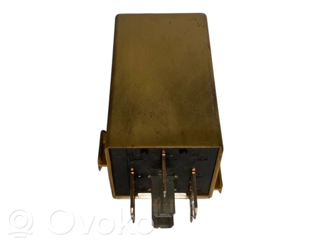 Window wiper relay
