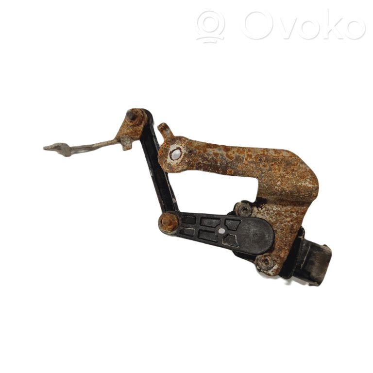 Augstuma sensors (priekšējo lukturu)