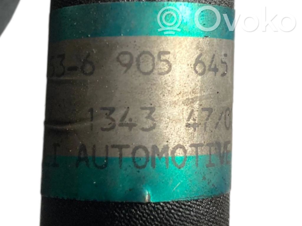 Air conditioner pipe(s) / hose(s)