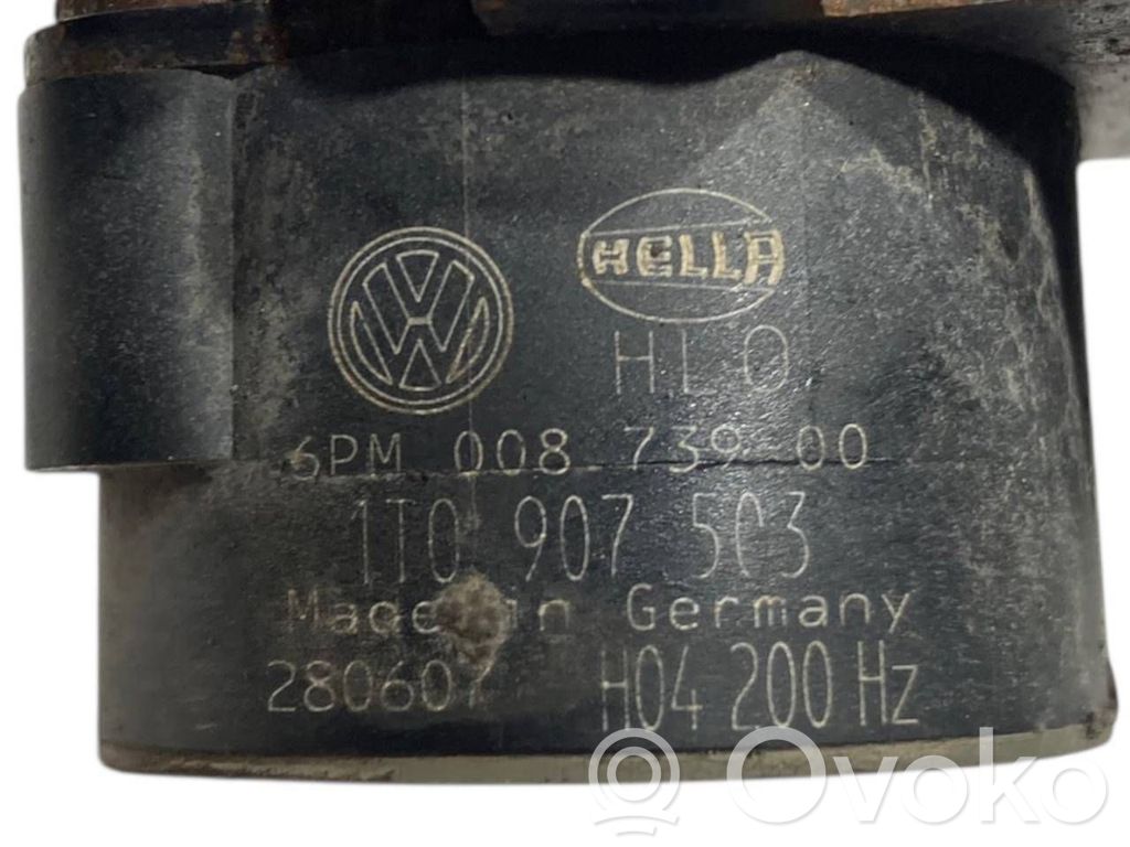 Augstuma sensors (priekšējo lukturu)