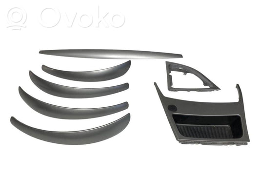 Salona dekoratīvās apdares komplekts