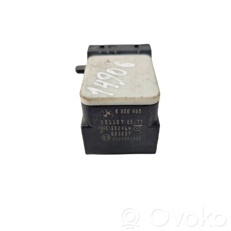 Airbag impact sensor