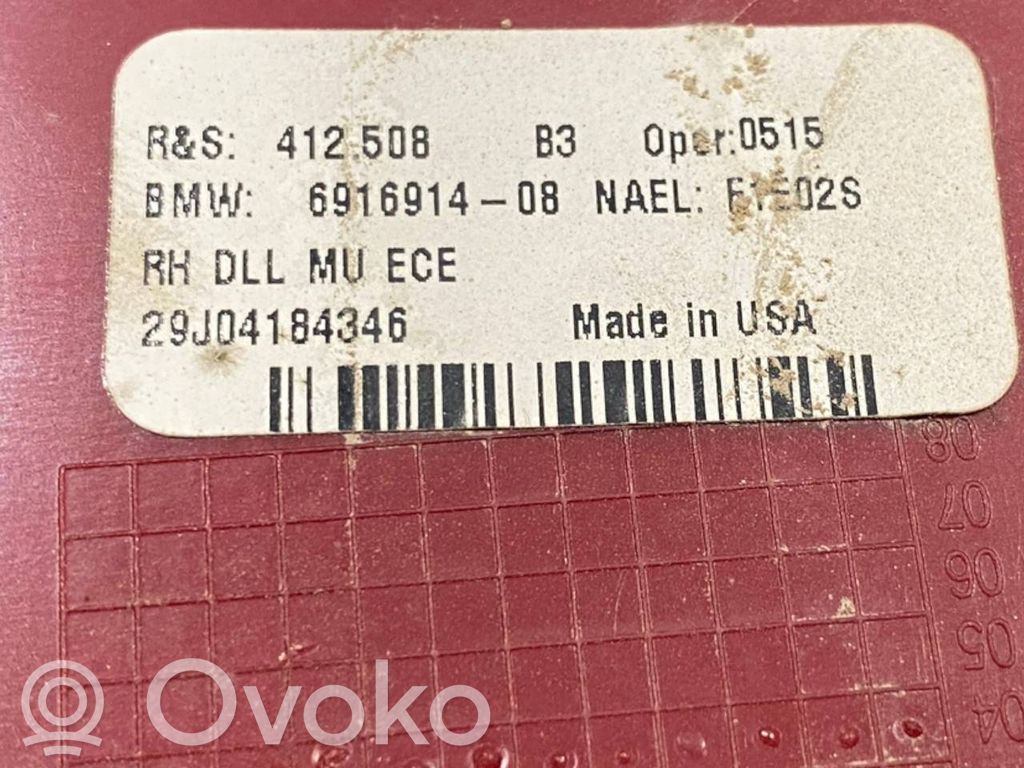 Aizmugurējais lukturis pārsegā