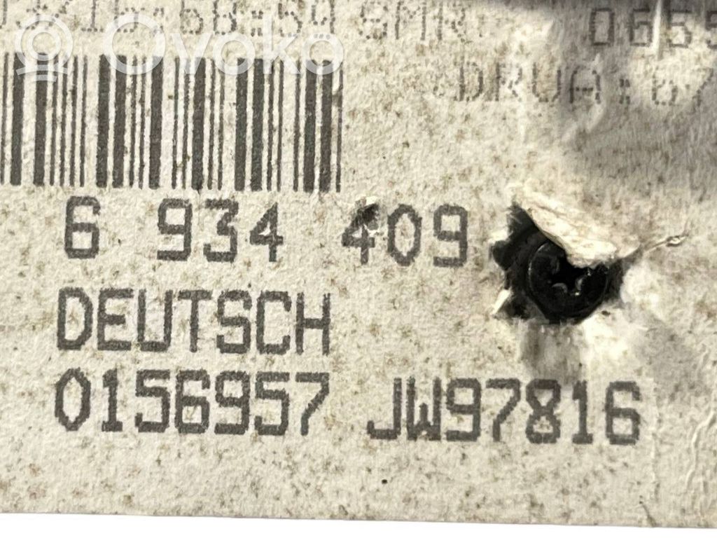 Radio / CD/DVD atskaņotājs / navigācija