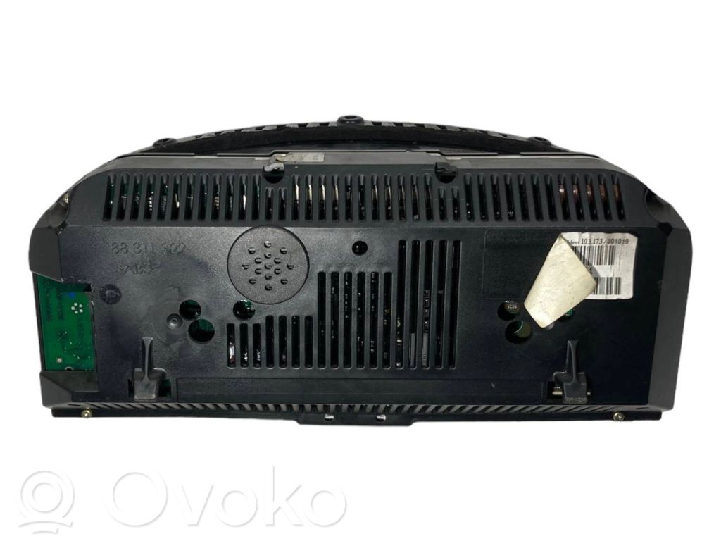 Speedometer (in the instrument panel)