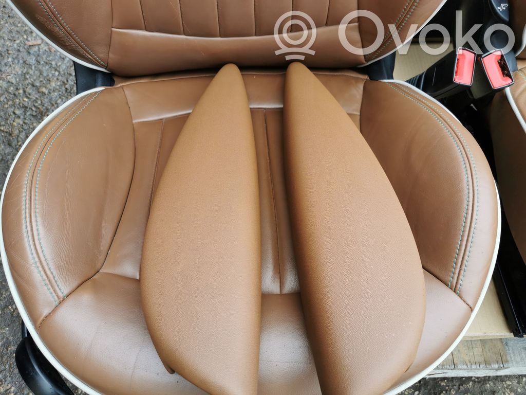 Salona daļu komplekts