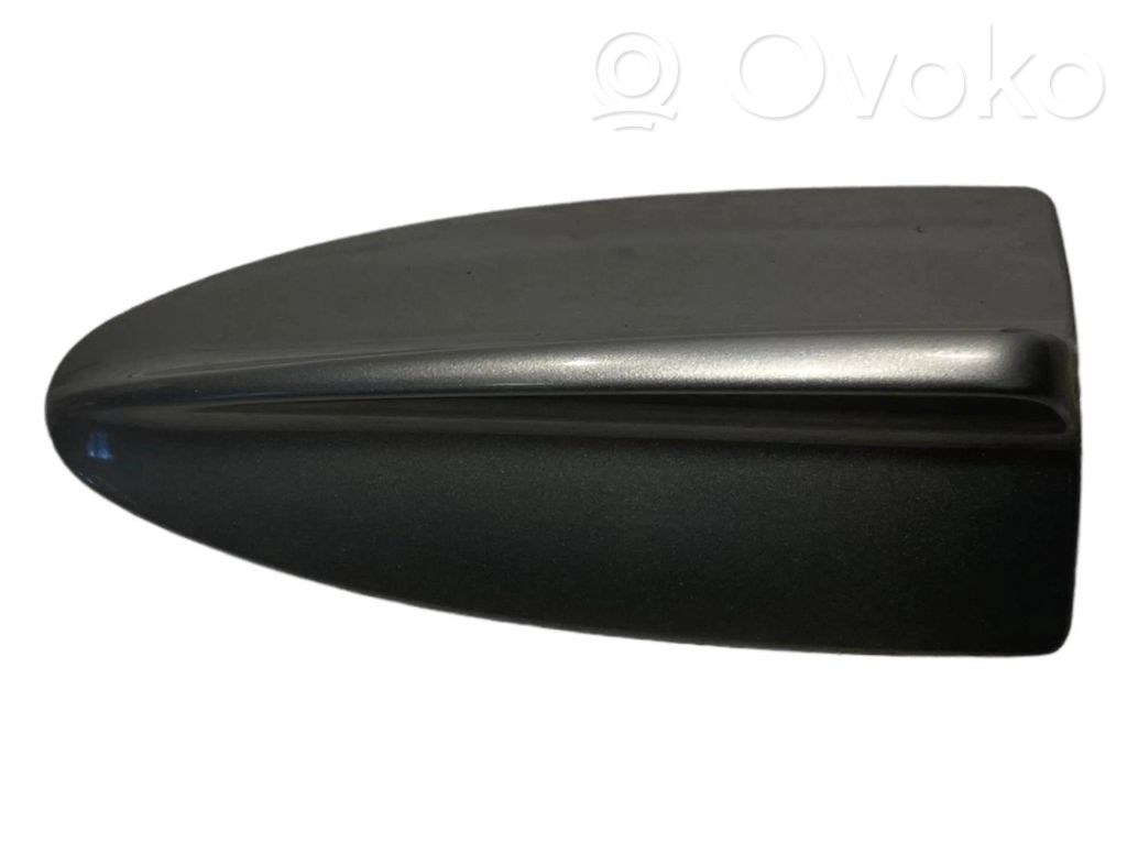Roof (GPS) antenna cover