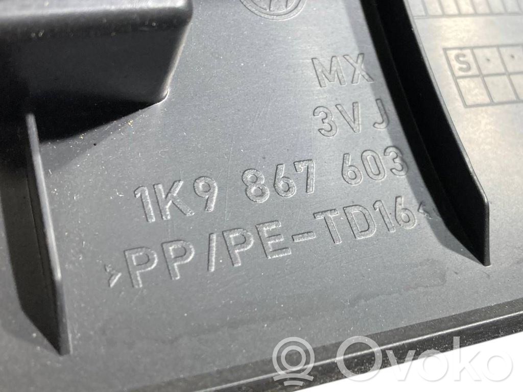 Augšējā dekoratīvā apdare (pie loga)