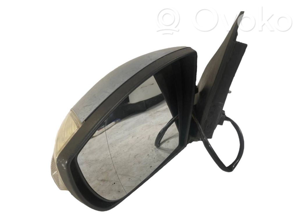 Mirror (electrically controlled)