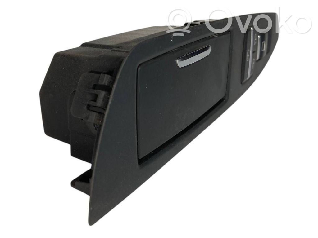 Power window switch