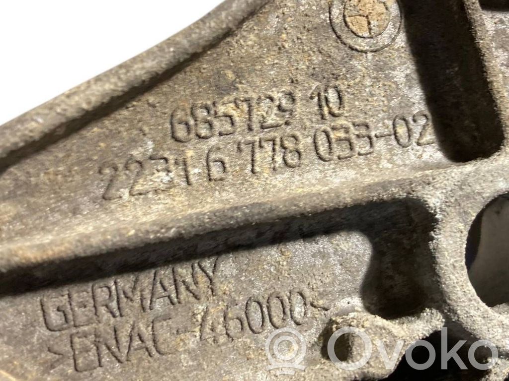 Pārnesumkārbas stiprinājuma kronšteins