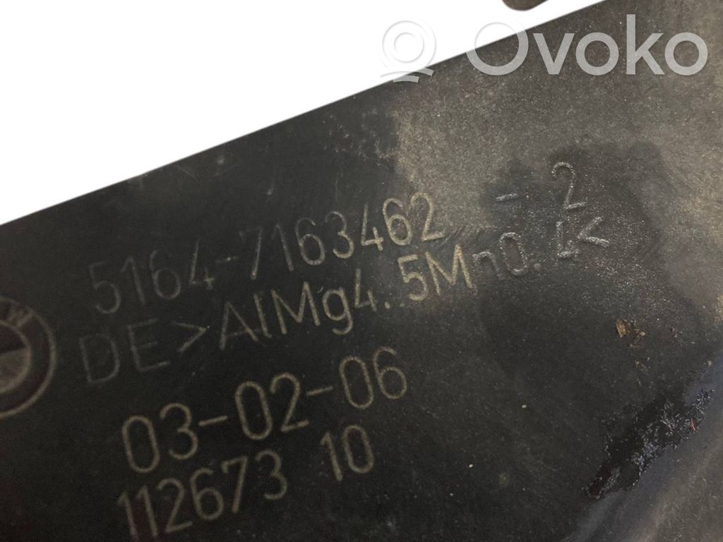 Radiatoru paneļa augšējā daļa (televizors)