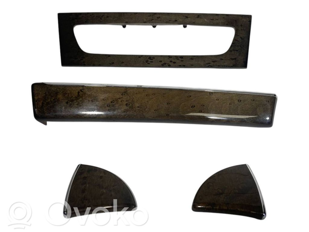 Salona dekoratīvās apdares komplekts