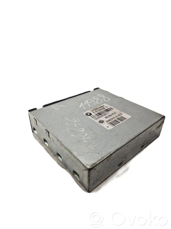 Voltage converter / converter module