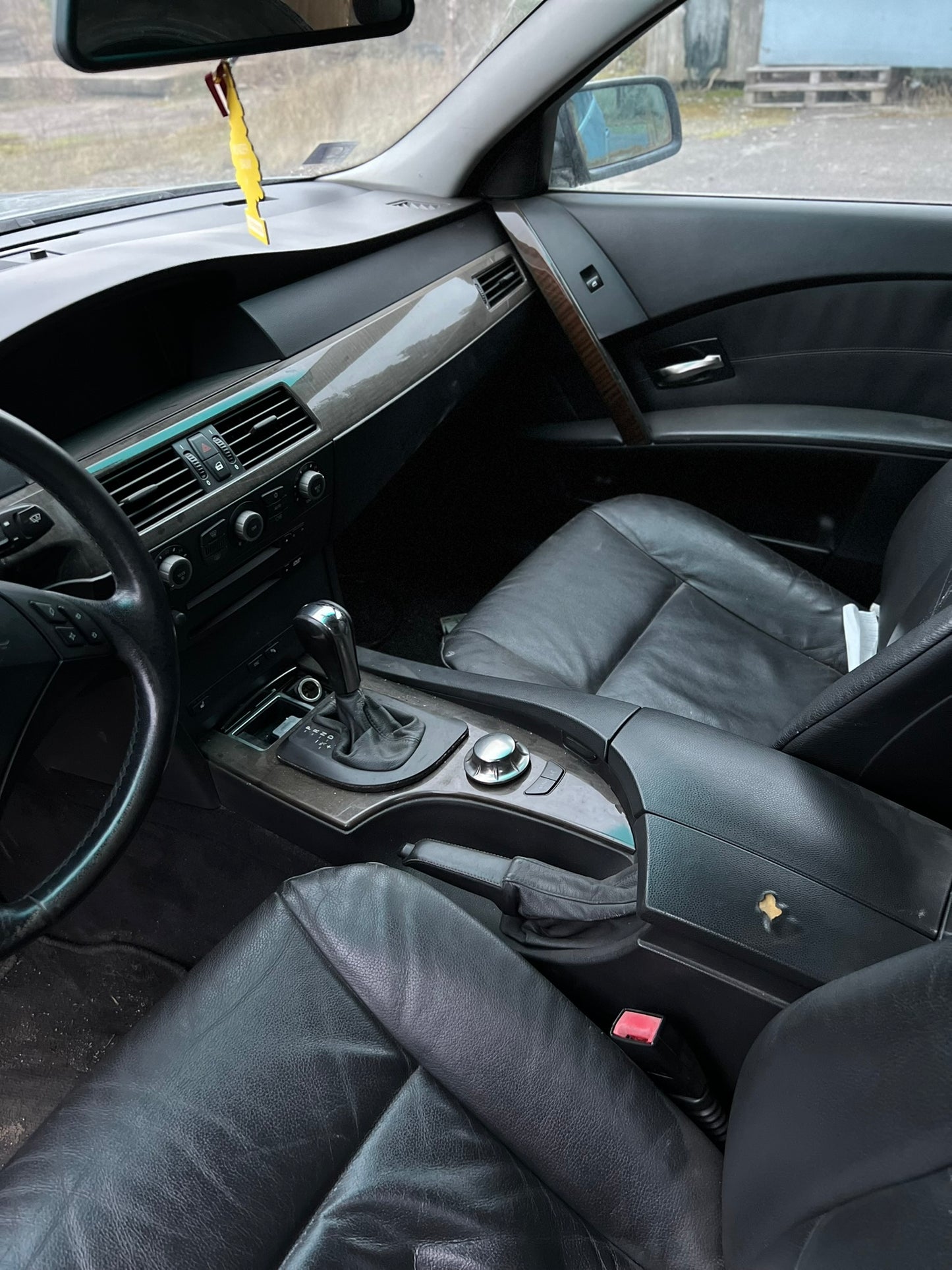 BMW 525 2005.G. Rezerves daļas
