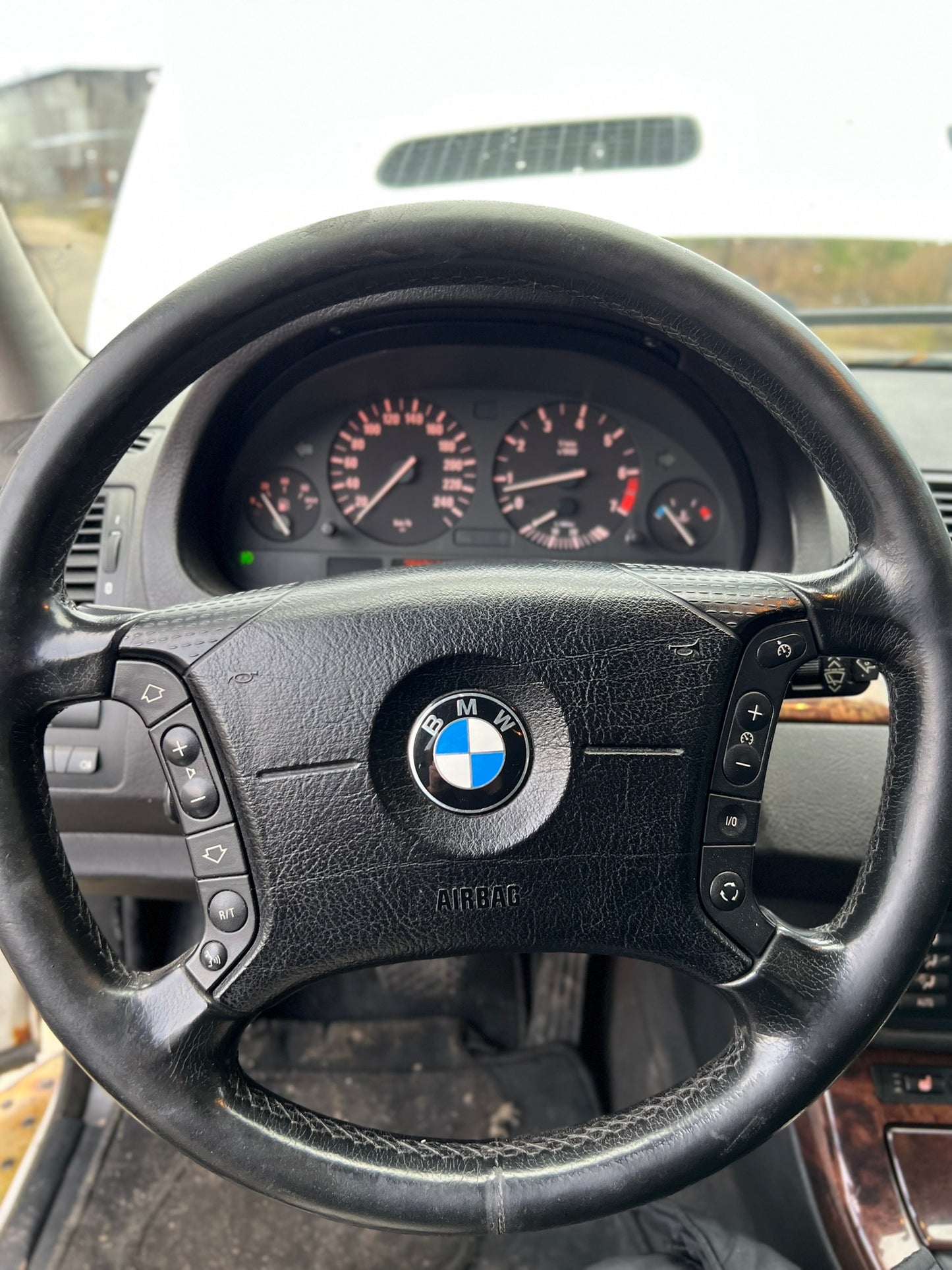 BMW X5 2003.G. REZEVES DAĻAS
