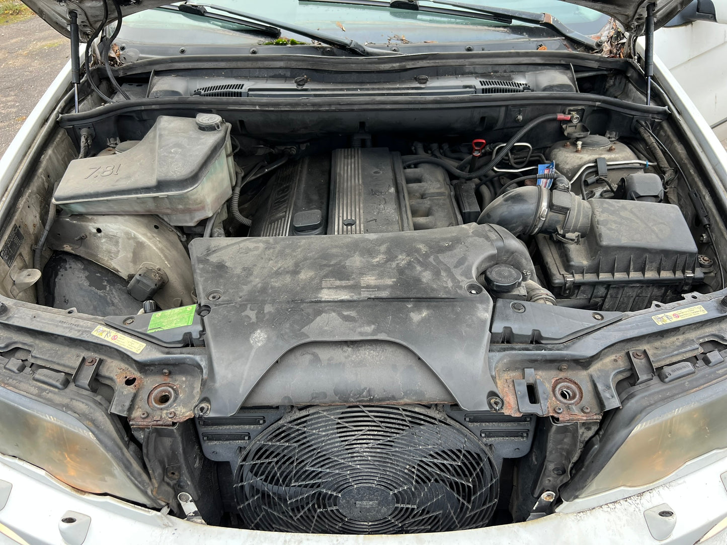BMW X5 2003.G. REZEVES DAĻAS