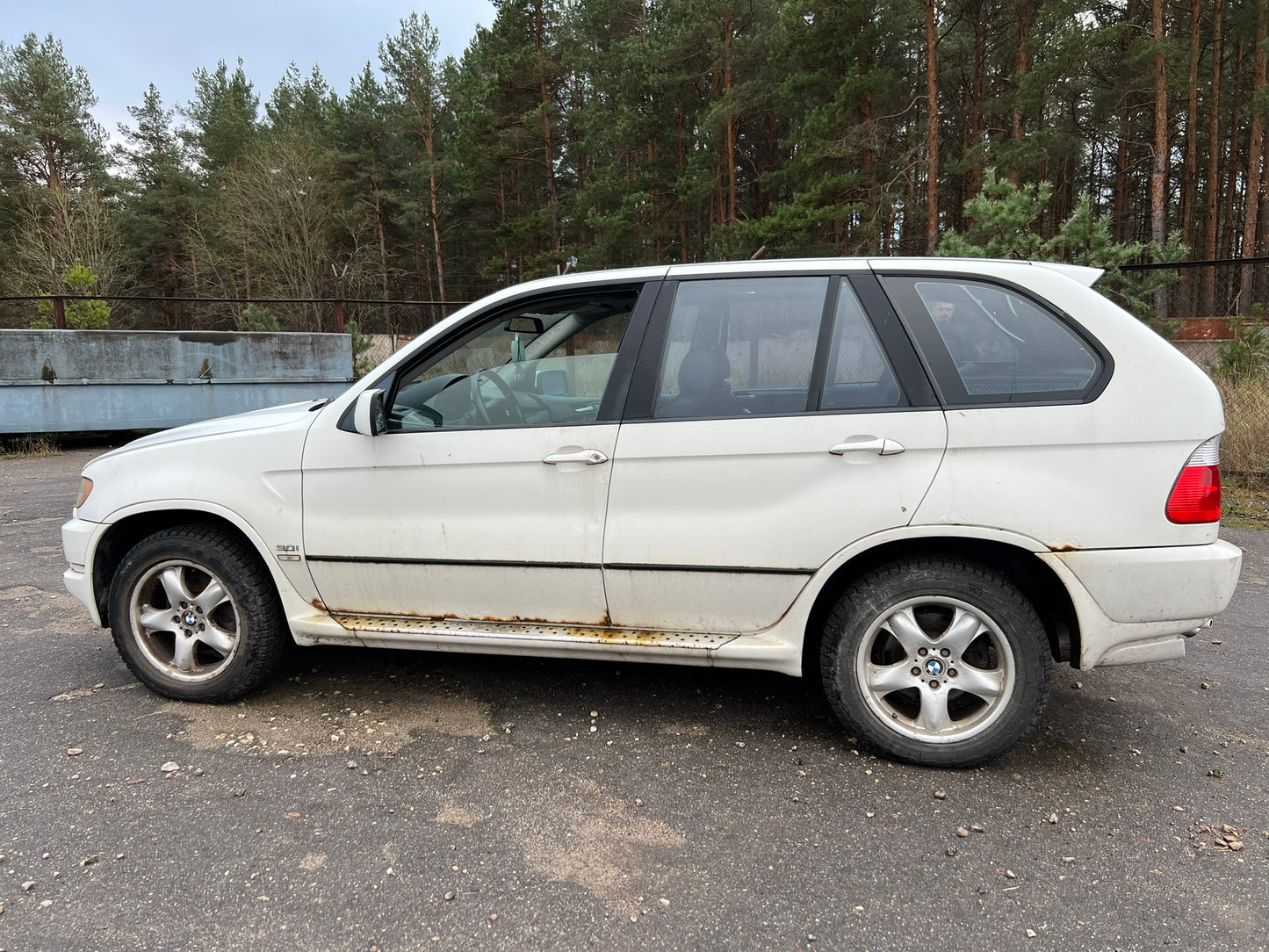 BMW X5 2003.G. REZEVES DAĻAS