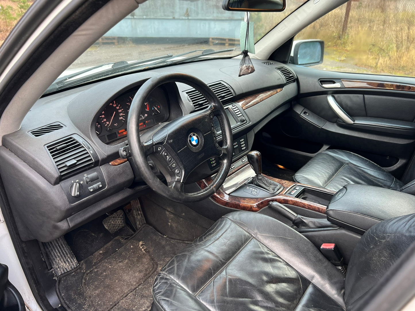 BMW X5 2003.G. REZEVES DAĻAS
