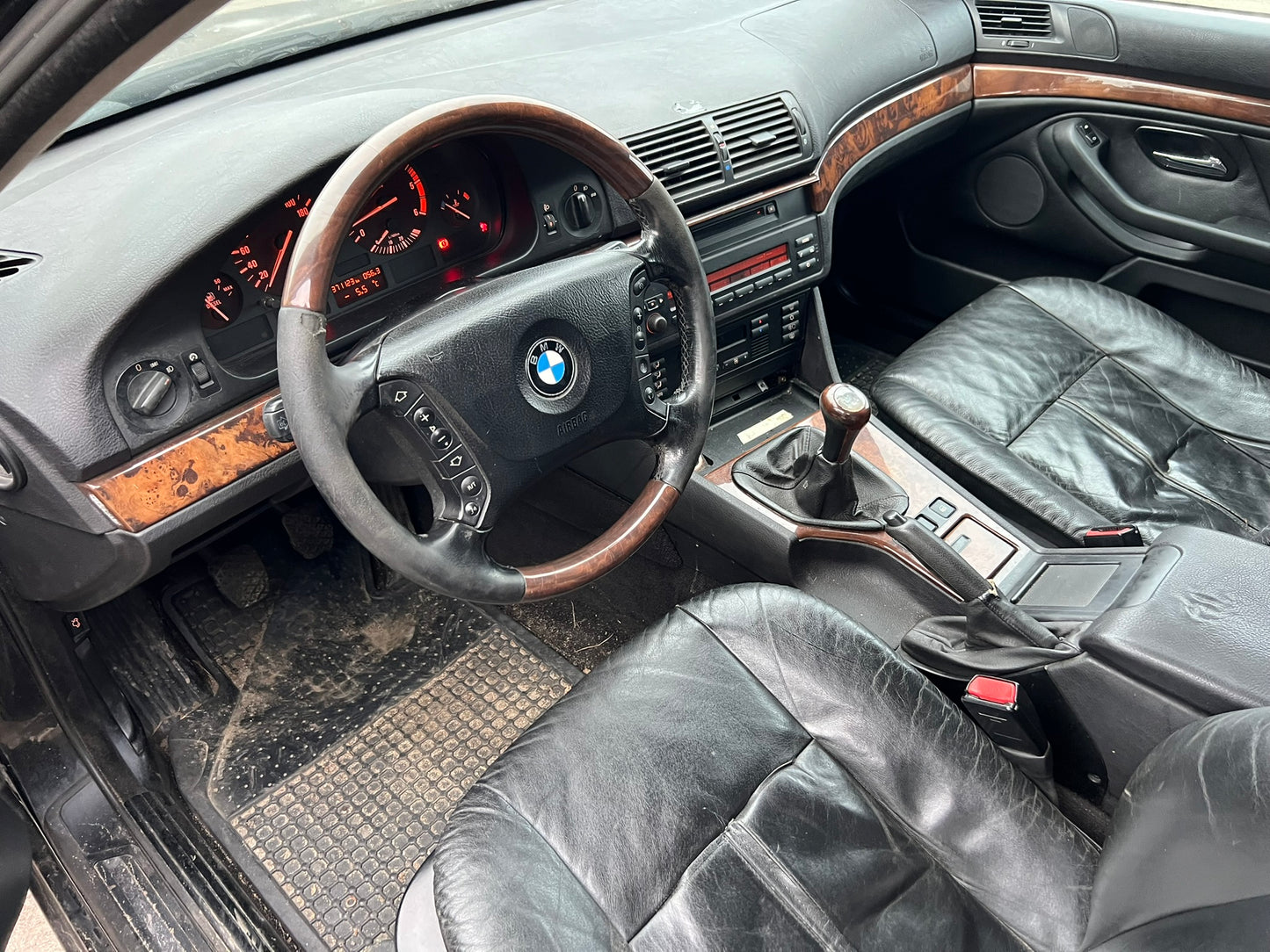 BMW E39 525 2003.G