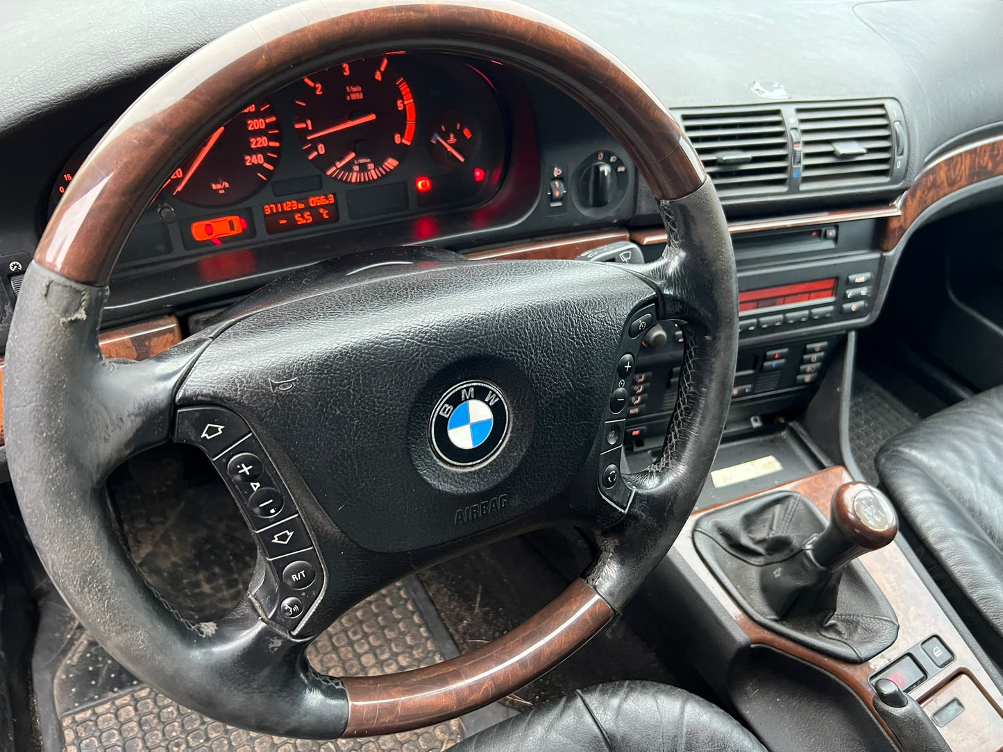BMW E39 525 2003.G