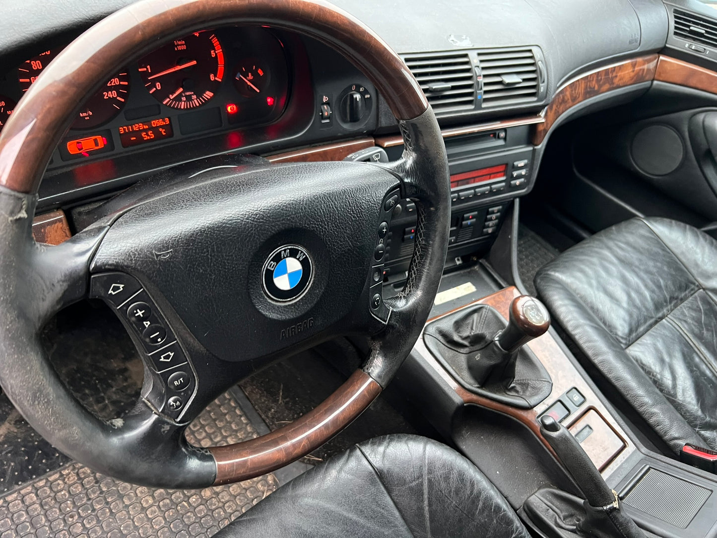 BMW E39 525 2003.G