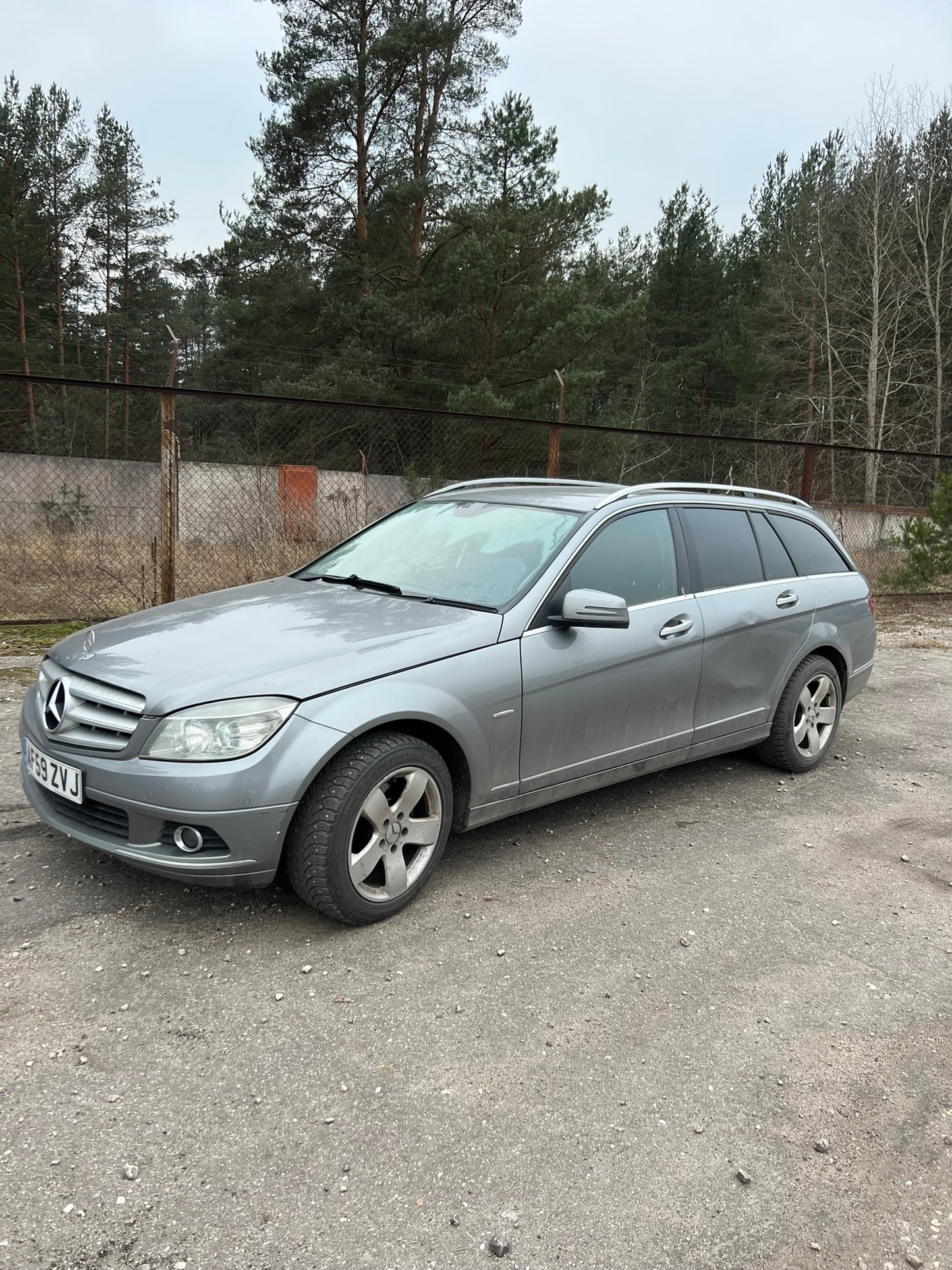 Mercedes Benz C200 2009.G.rezerves daļas