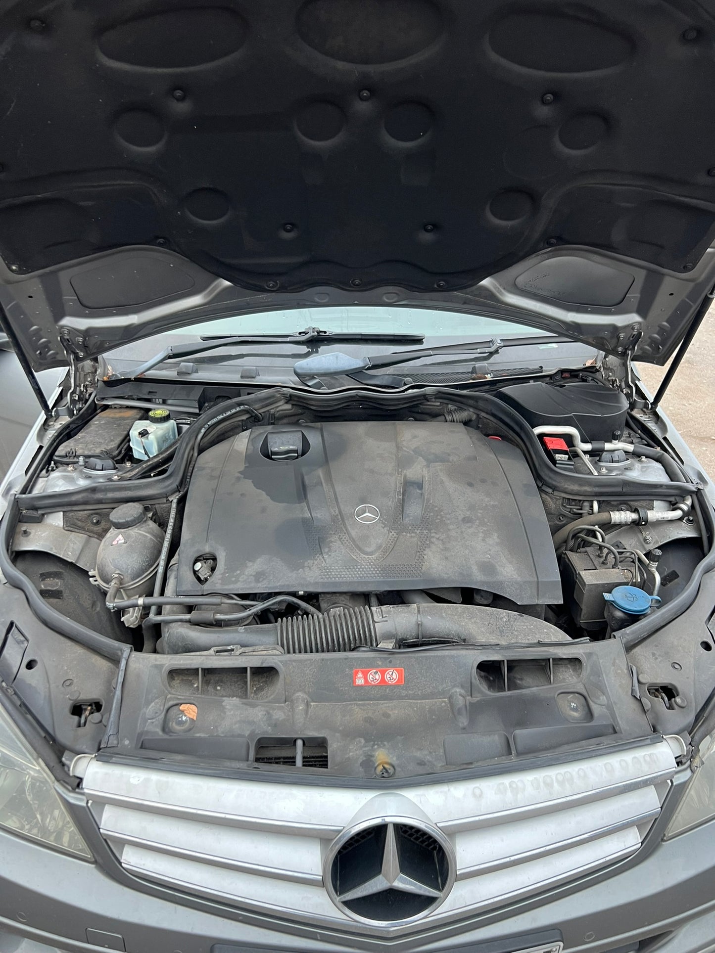 Mercedes Benz C200 2009.G.rezerves daļas