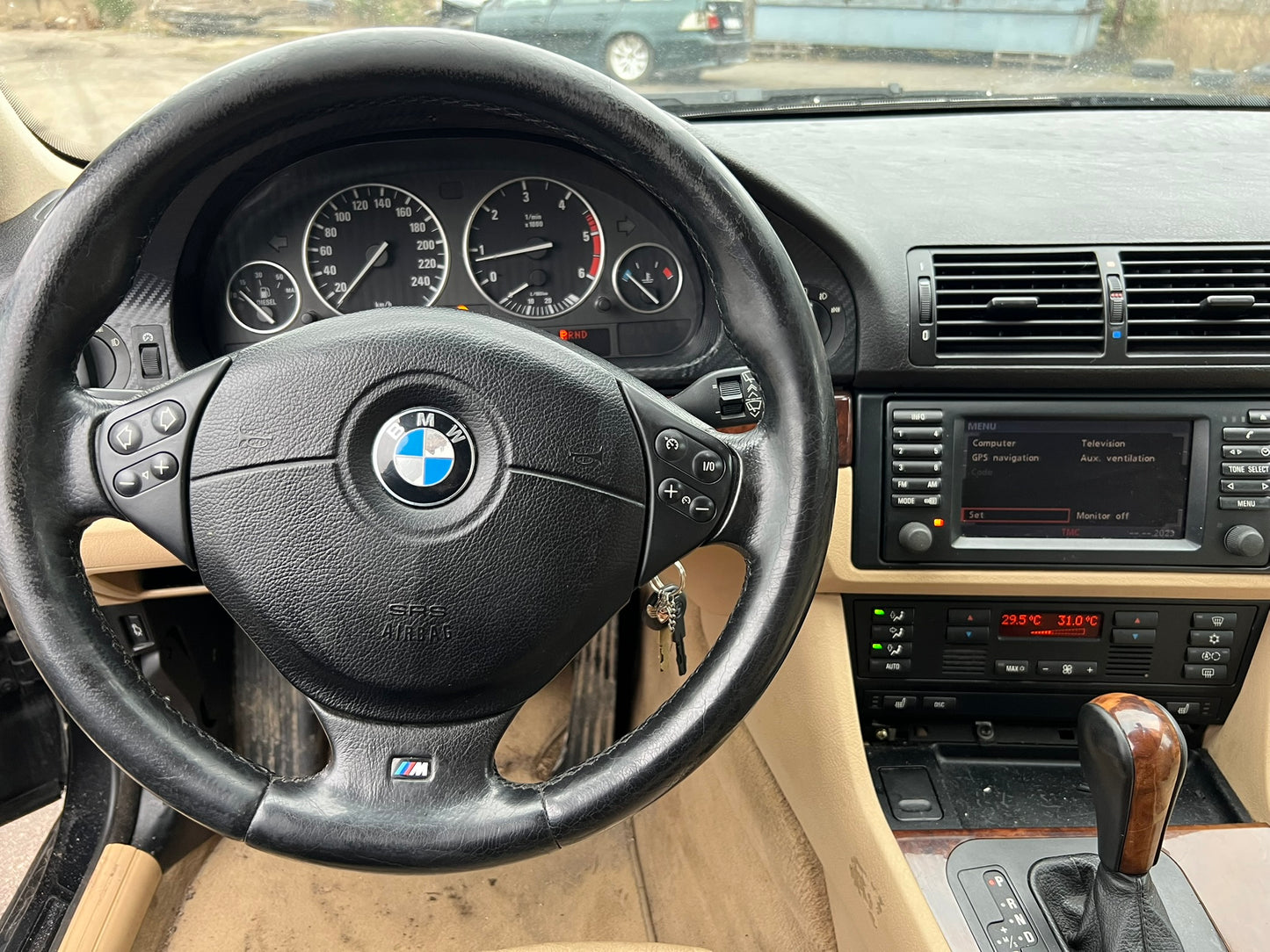 BMW 530D 2002.G. Rezerves daļas