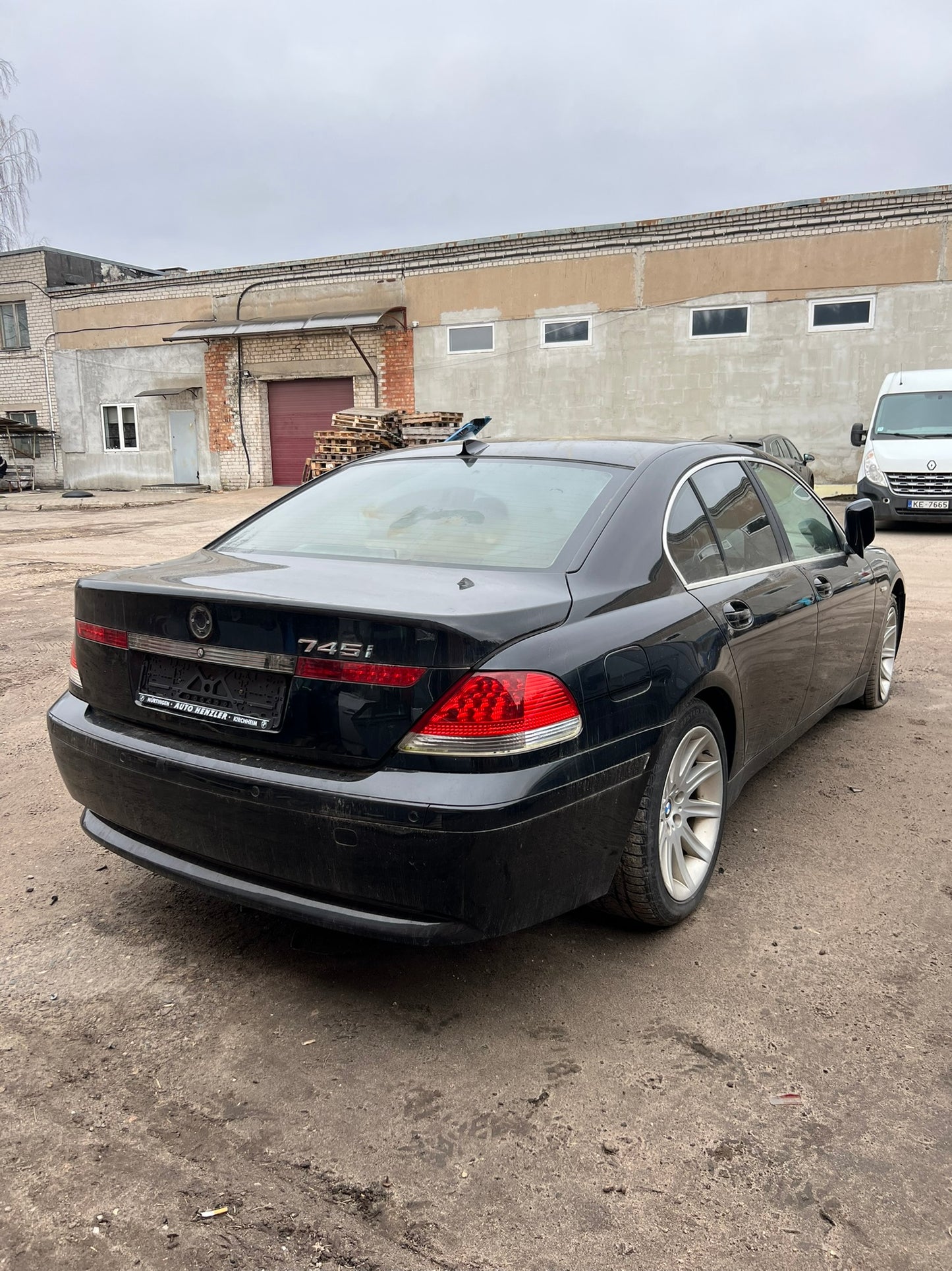 BMW E65 745 2002.G.
