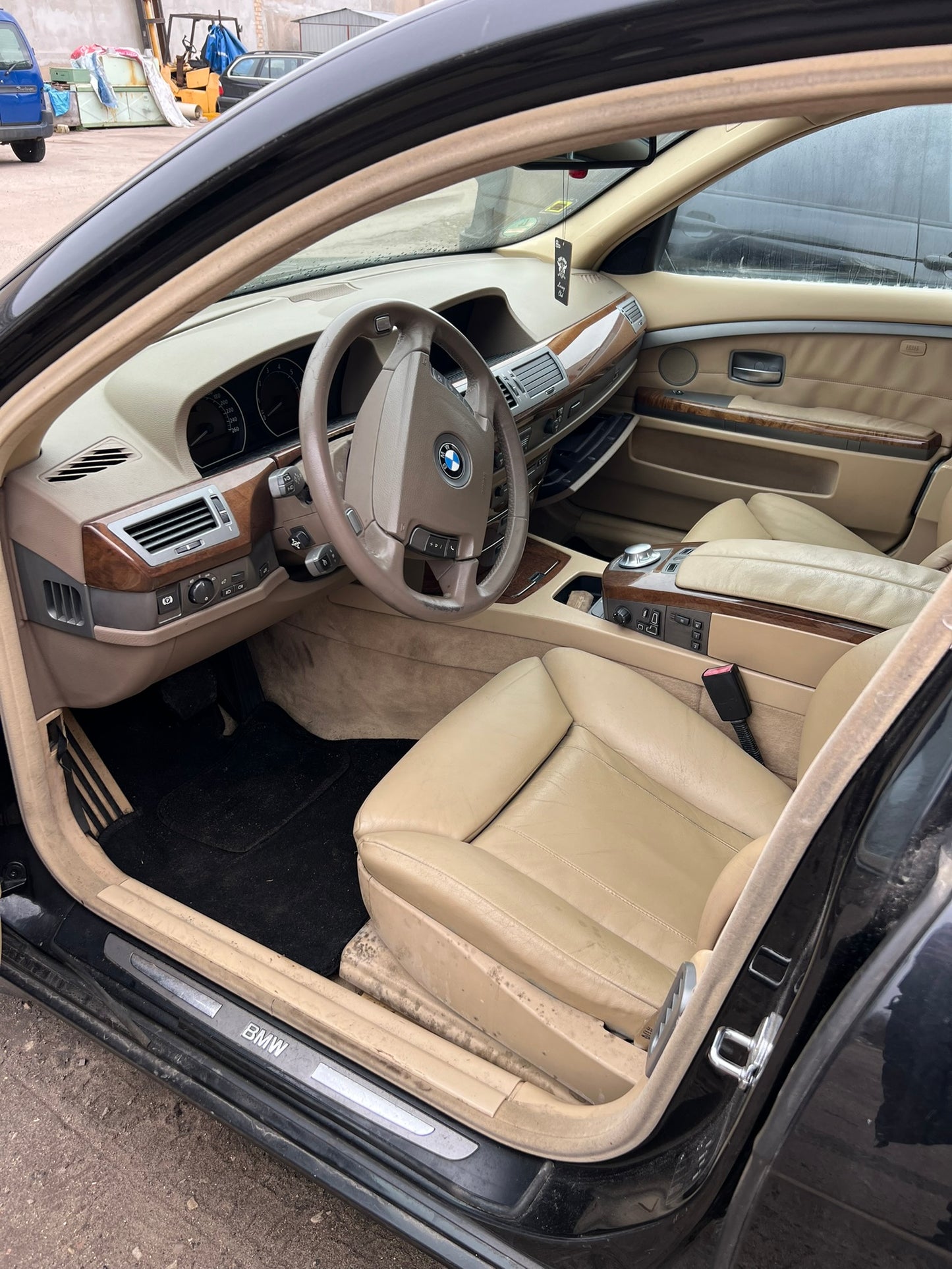 BMW E65 745 2002.G.