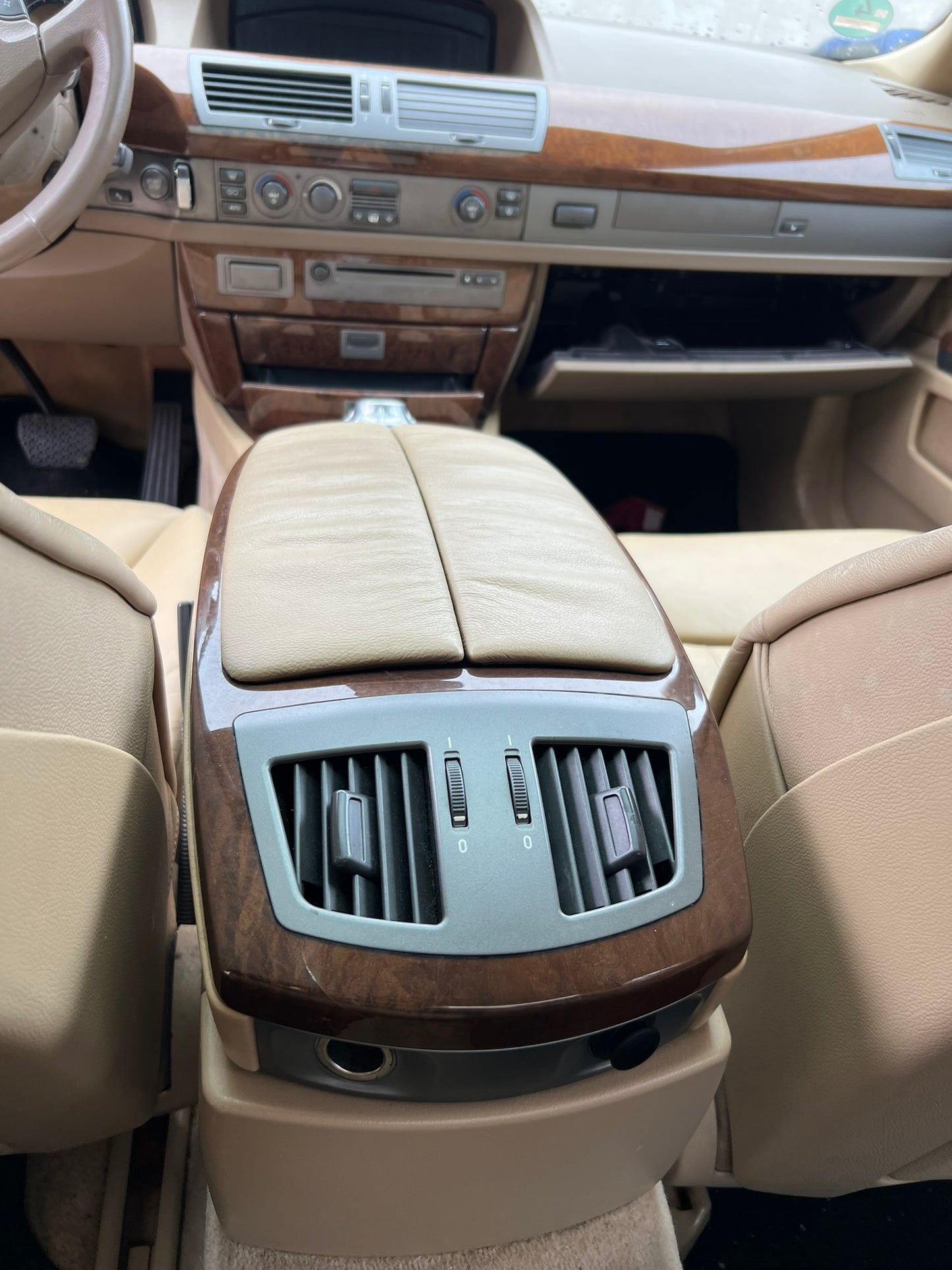 BMW E65 745 2002.G.