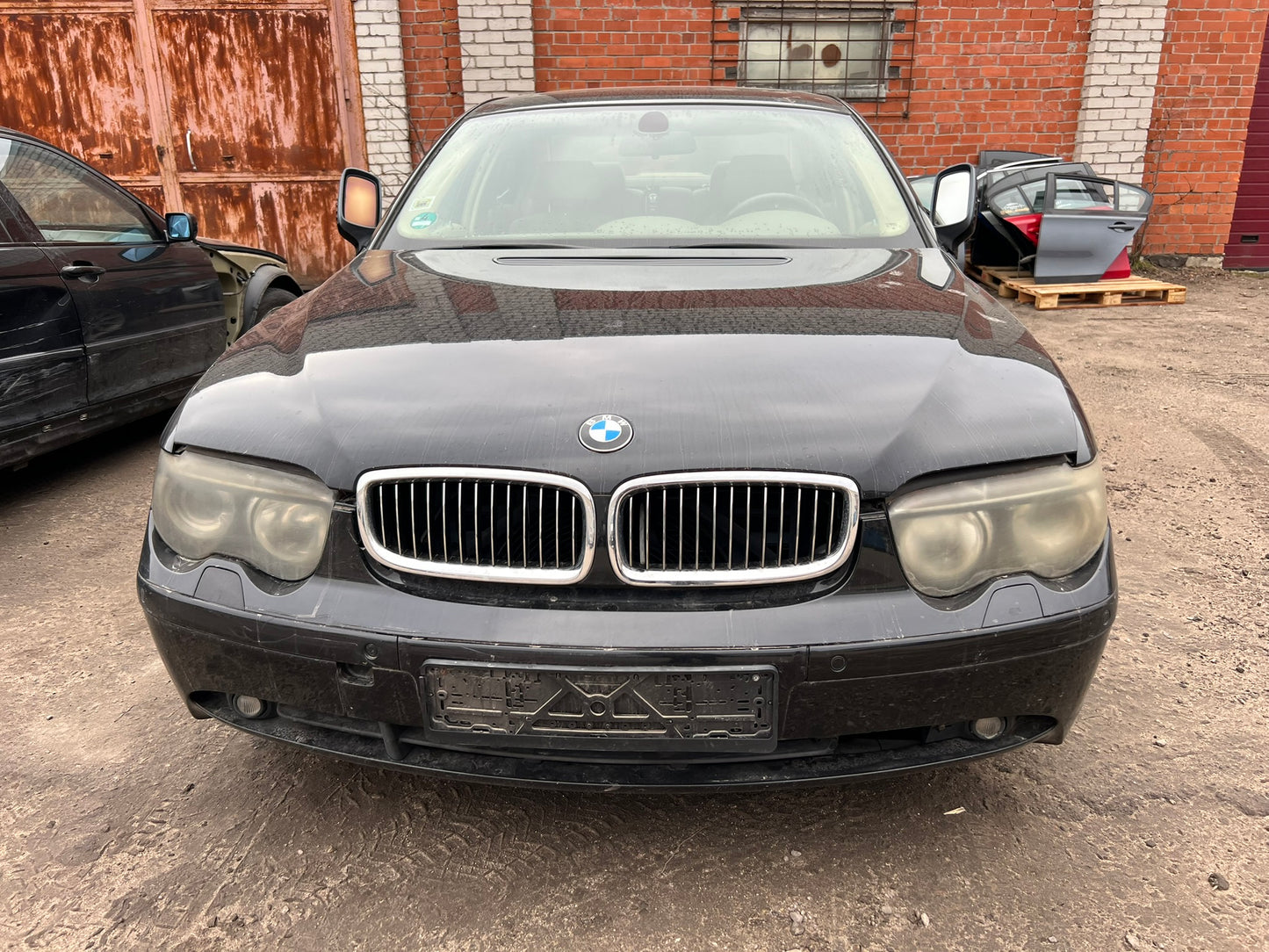 BMW E65 745 2002.G.