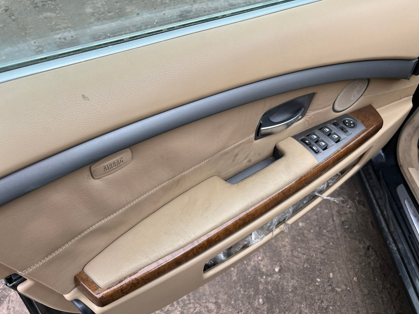 BMW E65 745 2002.G.