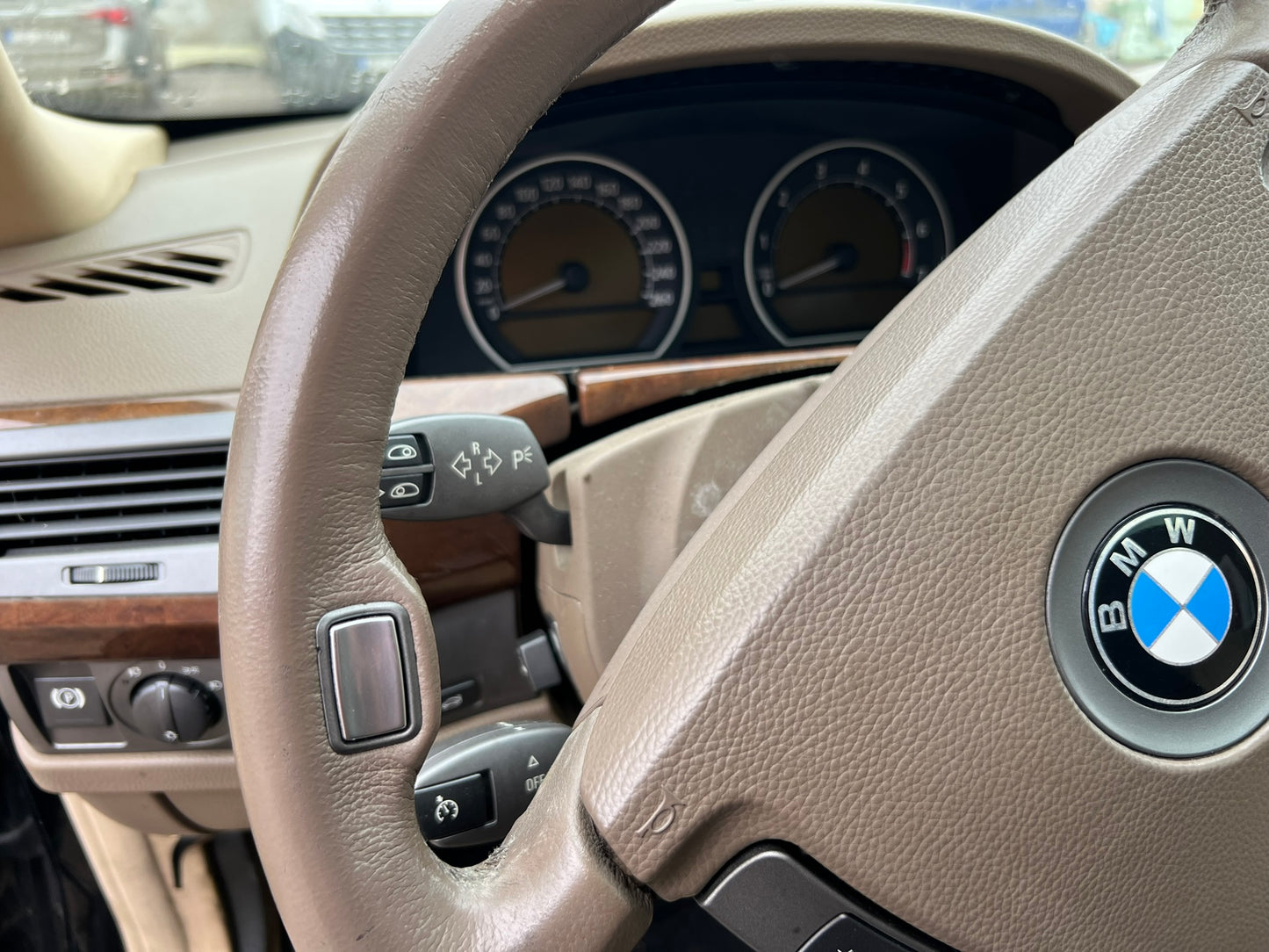 BMW E65 745 2002.G.