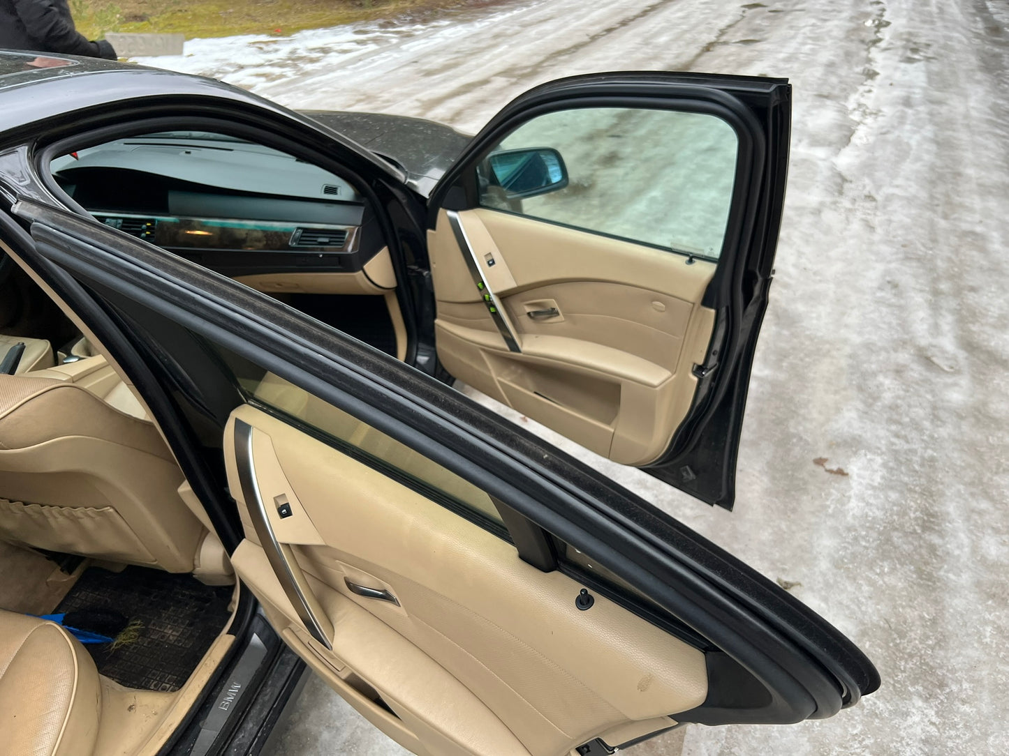 BMW 530 E60 2003G