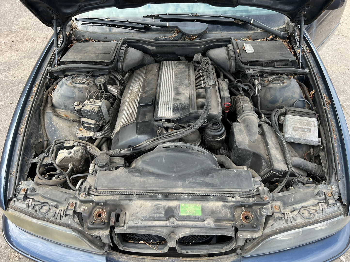 BMW 525i 2003.g. E39 rezerves daļas