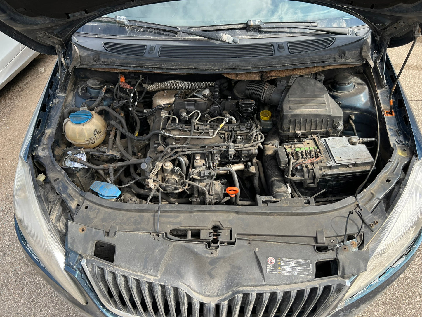 Skoda Fabia 2012 запасные части