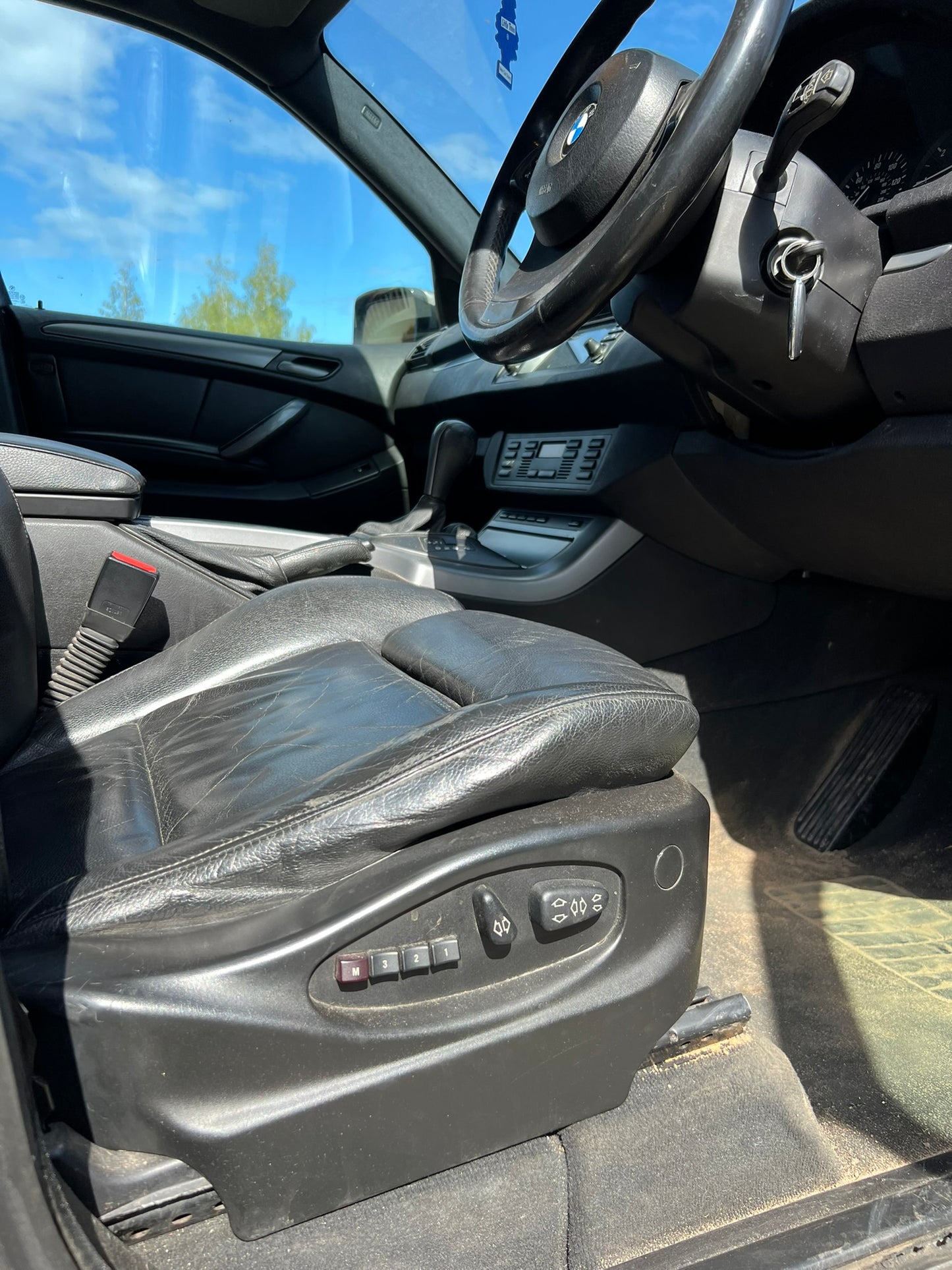 ЗАПЧАСТИ BMW X5 2005